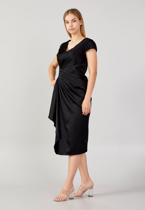 Black Fitted Curtain Quarter Shoulder Dress