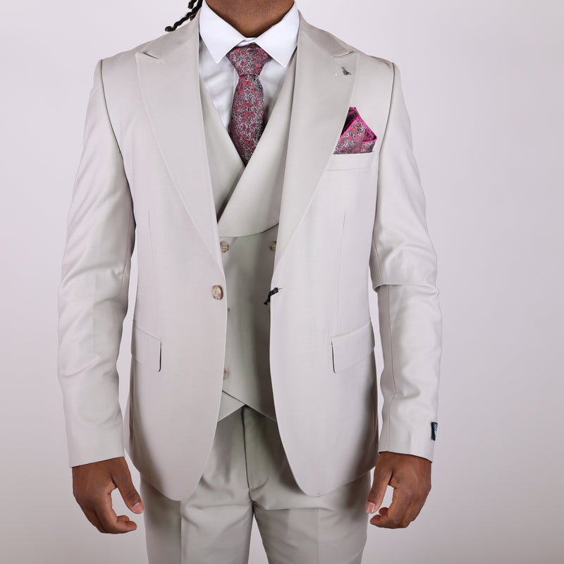 Ivory Avanti Milano Peak Lapel Barchetta Pocket Three Piece Suit
